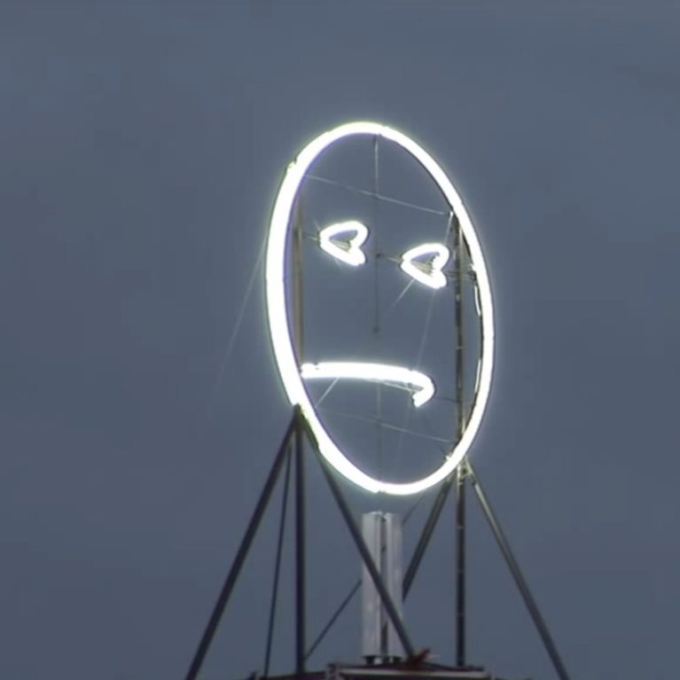 An Urban Emoticon that Measures the Happiness of Cities