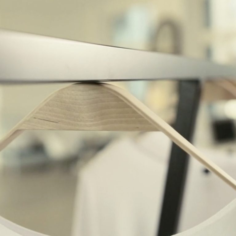 Magnet coat hangers – ‘Cliq’ | Retail trending 2015