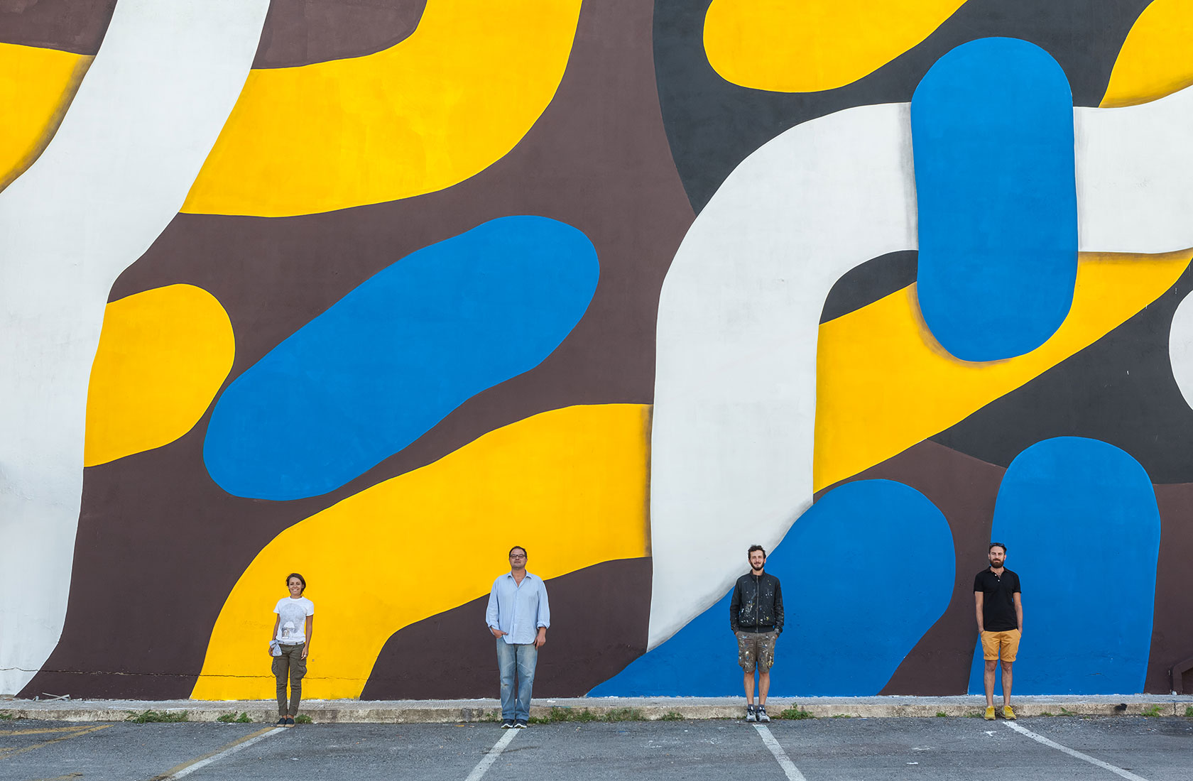 Moneyless’ floating graffiti - Design Clarity | Design Clarity